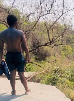 Harry - Acompañantes masculino in New Delhi Photo 3 of 4