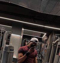 Harry - Male escort in New Delhi