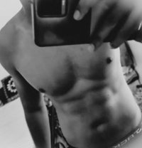 Harry - Male escort in New Delhi