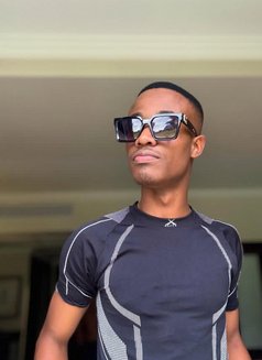 Harry - Male adult performer in Nairobi Photo 3 of 4