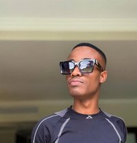 Harry - Male adult performer in Nairobi