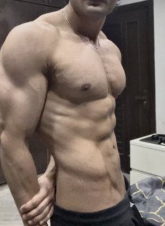 Harry Khan - Male escort in Lahore Photo 2 of 2