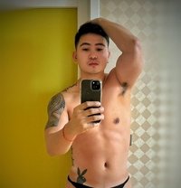 Harry Massage - Male escort in Manila