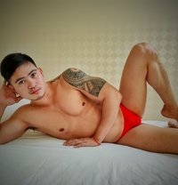 Harry Massage - Male escort in Manila