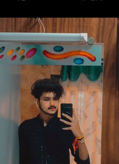 Harry's 7 Inch 🫦 - Male escort in Surat Photo 1 of 1