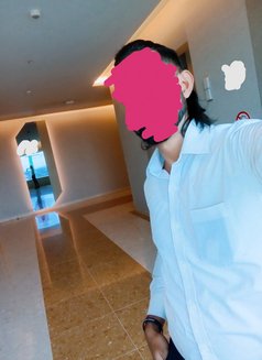 Harry - Male escort agency in Colombo Photo 8 of 8