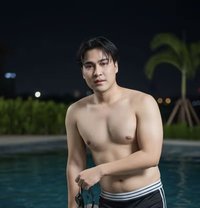 Harry - Male escort in Abu Dhabi