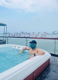 Harry420 4 U - Male escort in Noida Photo 1 of 2