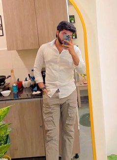 Harryyy - Male escort in Ghaziabad Photo 1 of 2