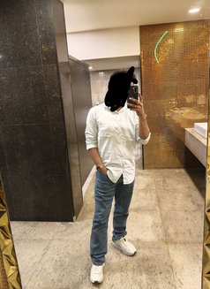 Harryyy - Male escort in Lucknow Photo 2 of 2