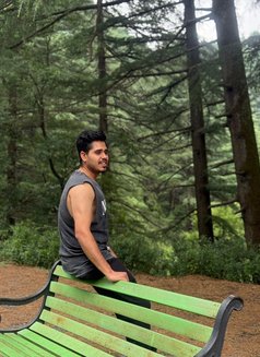 Harsh Arora - Acompañantes masculino in Mumbai Photo 2 of 4