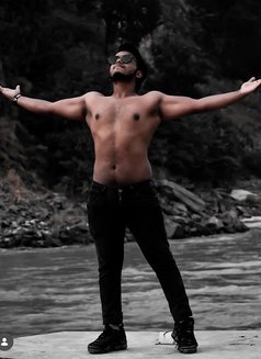 Harsh - Acompañantes masculino in Gurgaon Photo 1 of 12