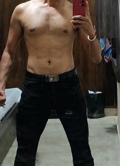 Harsh - Acompañantes masculino in Lucknow Photo 1 of 2