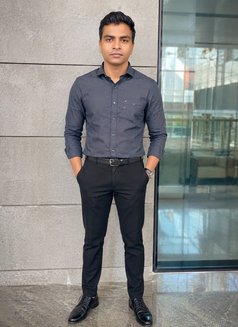 Harsh - Male escort in New Delhi Photo 2 of 4