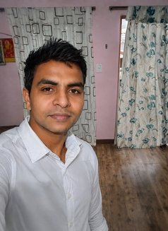 Harsh - Male escort in New Delhi Photo 3 of 4