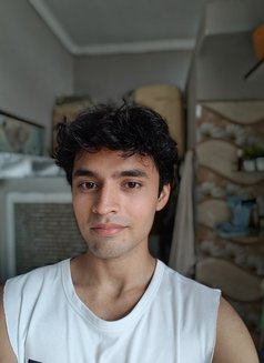 Harsh Singh - Male escort in New Delhi Photo 2 of 6