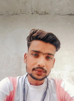 Harsh Sharma - Male escort in Kanpur Photo 4 of 5