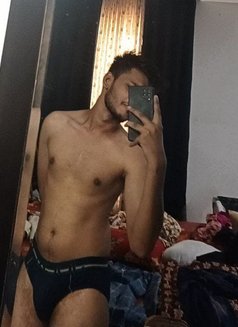 Harsh Singh - Male escort in Hyderabad Photo 1 of 4