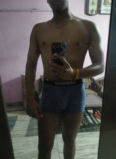 Harsh Tomar - Intérprete masculino de adultos in New Delhi Photo 4 of 4