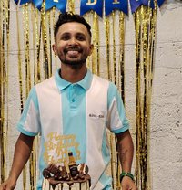 Harsha Sampath - Intérprete masculino de adultos in Colombo