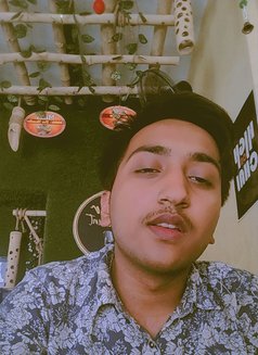 Harshad - Male escort in Noida Photo 2 of 3