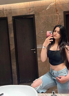 Harshita Best Incall Outcall Service, Es - escort in Mumbai Photo 3 of 6