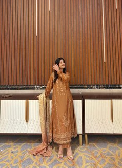 Harshita - escort in New Delhi Photo 1 of 6