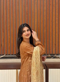 Harshita - escort in New Delhi Photo 2 of 6