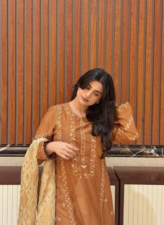 Harshita - escort in New Delhi Photo 4 of 6