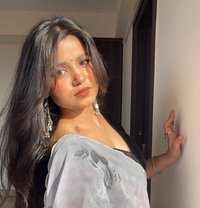 Harshita - puta in New Delhi