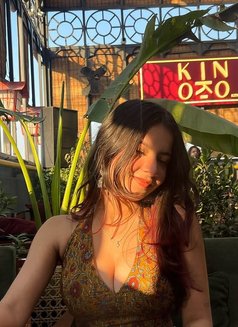 Harshita - escort in Surat Photo 1 of 6