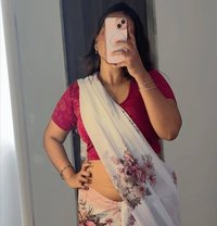 Harshita Sharma - escort in Kochi
