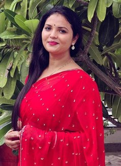 Harshita Sharma - escort in Kolkata Photo 2 of 8