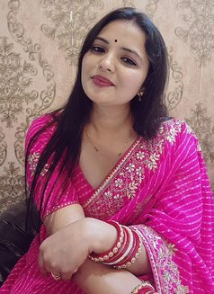Harshita Sharma - escort in Kolkata Photo 4 of 8