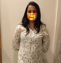 Harshita Sharma - puta in Ahmedabad