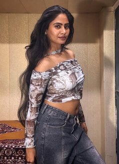 Harshita Sharma - escort in New Delhi Photo 3 of 3