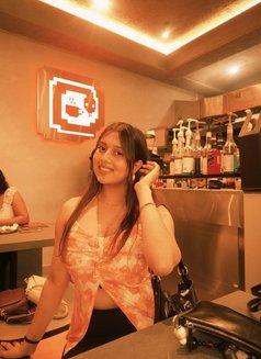 Harshita Sharma - puta in Pune Photo 1 of 3