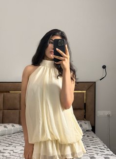 Harshitha - escort in Chennai Photo 1 of 3