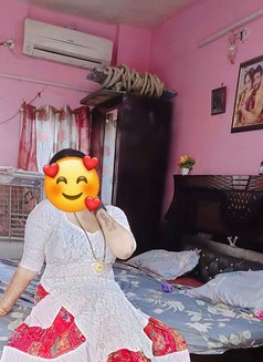 Haryanvi HOUSE WIFE in Delhi ANAL QUEEN - puta in New Delhi Photo 15 of 17