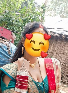 Haryanvi HOUSE WIFE in Delhi ANAL QUEEN - puta in New Delhi Photo 17 of 17