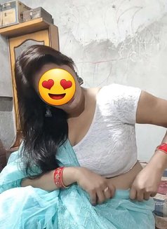 Haryanvi Bhabi - puta in New Delhi Photo 3 of 5