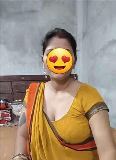 Haryanvi Bhabi - puta in New Delhi Photo 4 of 5