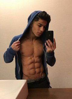 Hasan - Male adult performer in Muscat Photo 1 of 1