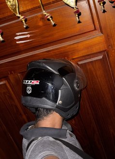 Hasha - Male escort in Colombo Photo 1 of 7