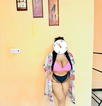 Hashani Suloshana - escort in Colombo