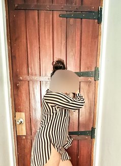 Hashini Ayodya - escort in Colombo Photo 2 of 12