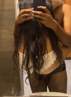 Hasindu - Male escort in Colombo Photo 2 of 2