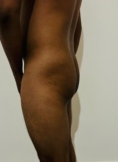 Hasindu - Male escort in Colombo Photo 9 of 12