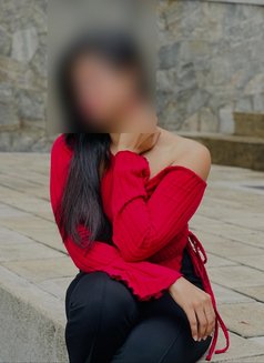 Hasini ( 8am 3. 30pm Only ) - escort in Colombo Photo 2 of 9