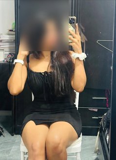 Hasini ( 8am 3. 30pm Only ) - escort in Colombo Photo 3 of 9